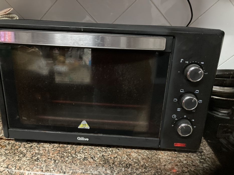 Forno elétrico em bom estado