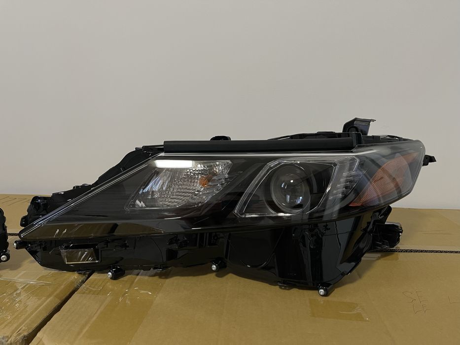 Фары Camry 70 21+ рест SE, LE, XSE, XLE FULL LED