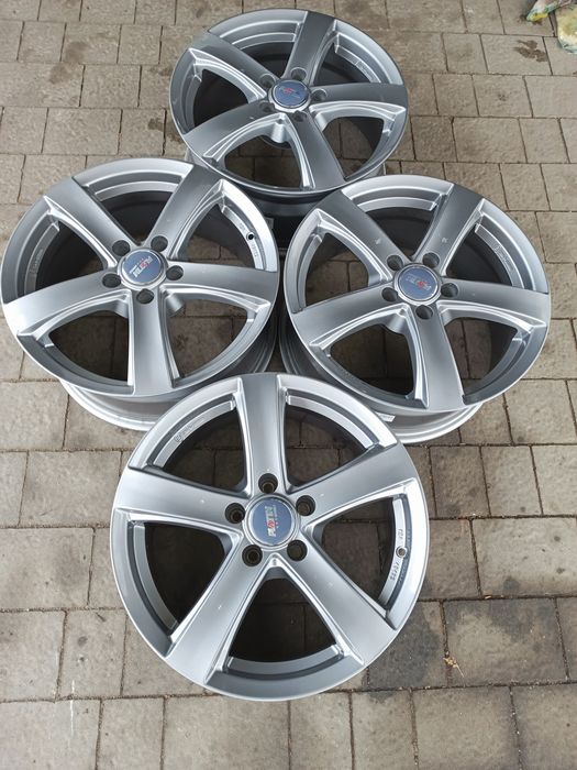 Felgi do VW Skoda Seat Audi 5x112  J7,5  R17 Et 37