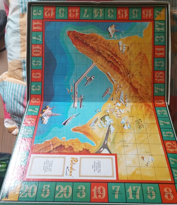 Jogo de tabuleiro antigo!