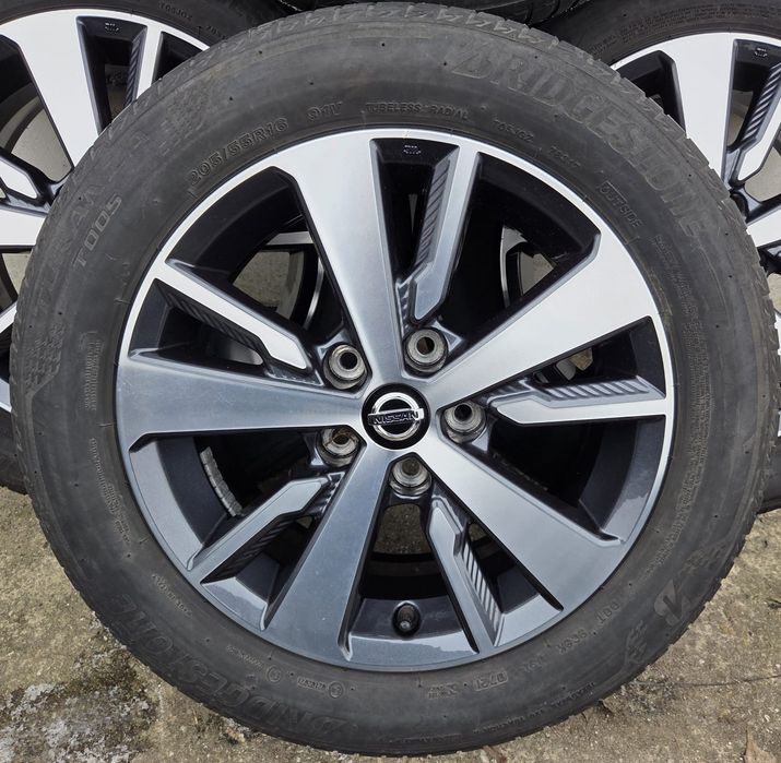 Felgi z oponami Nissan Leaf 6,5x16 ET40 5x114,3