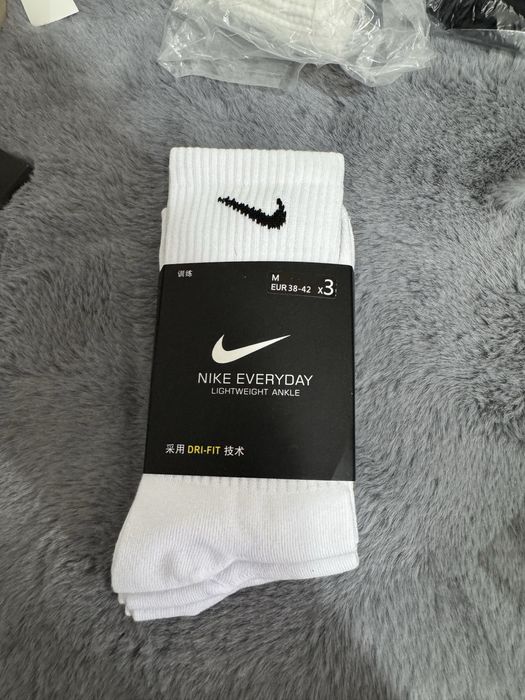 Meias Nike Pezinhos/Cano Alto/Cano Médio