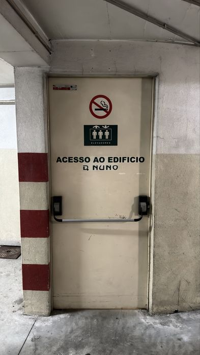 Vendo 2 lugares de garagem