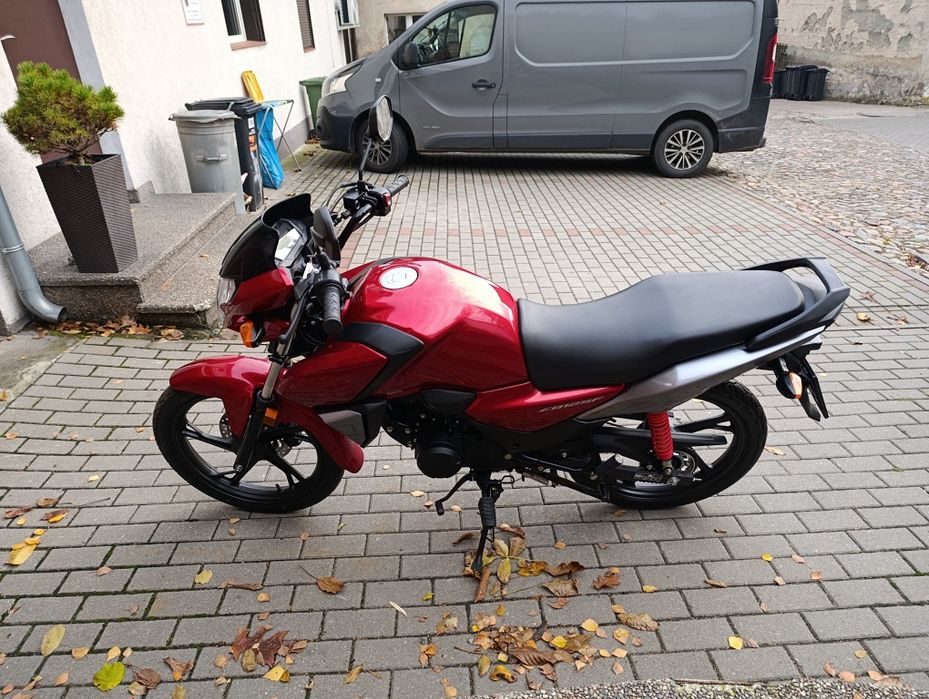 Honda CB125F Transport