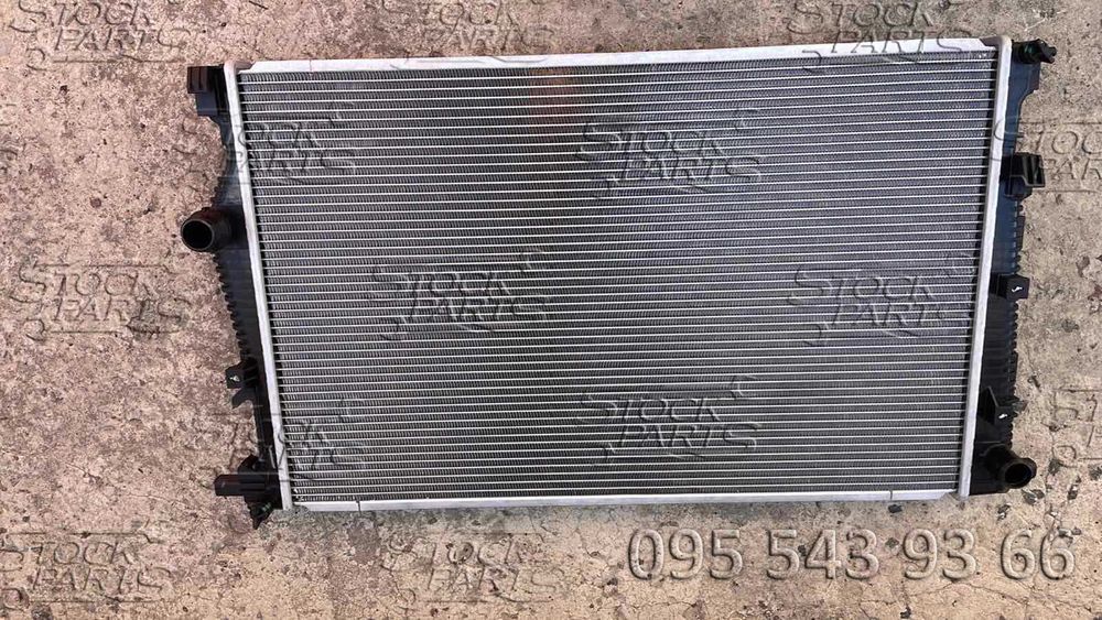 Радиатор охлаждения Jeep Cherokee 13-18 2.4, 3.2.