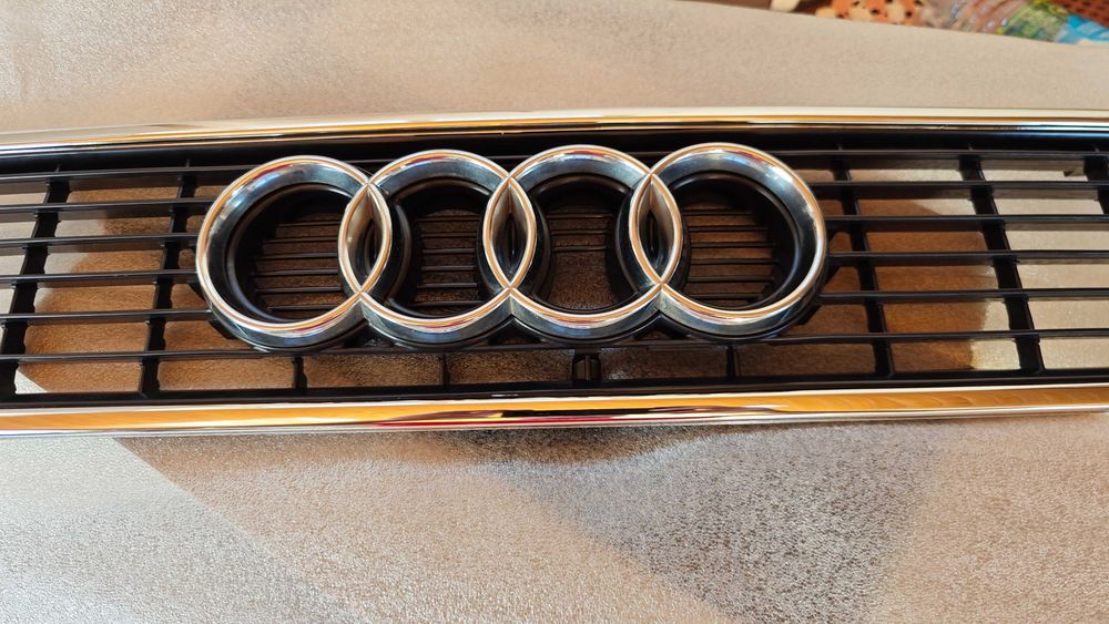 Grelha Audi 80 Avant