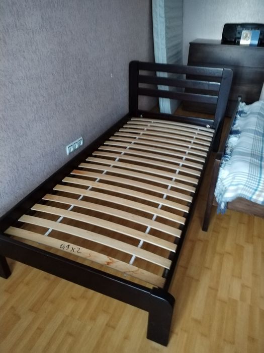 Кровать односпальная дерево новая