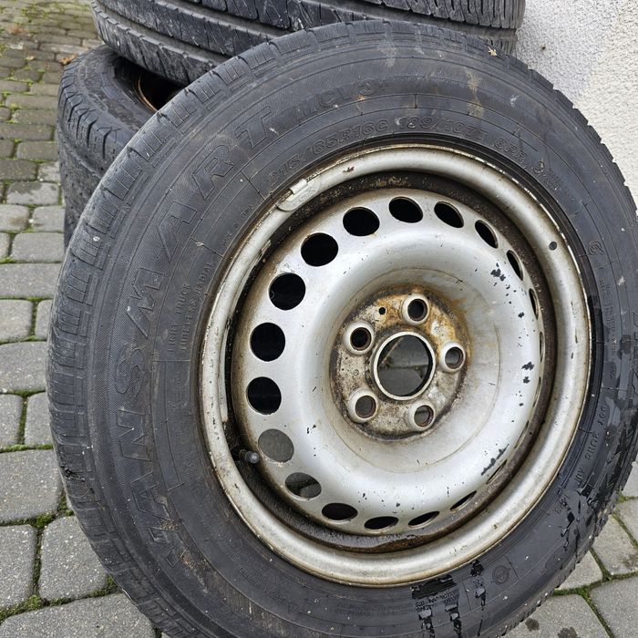 Kola vw transporter 215/65R16C