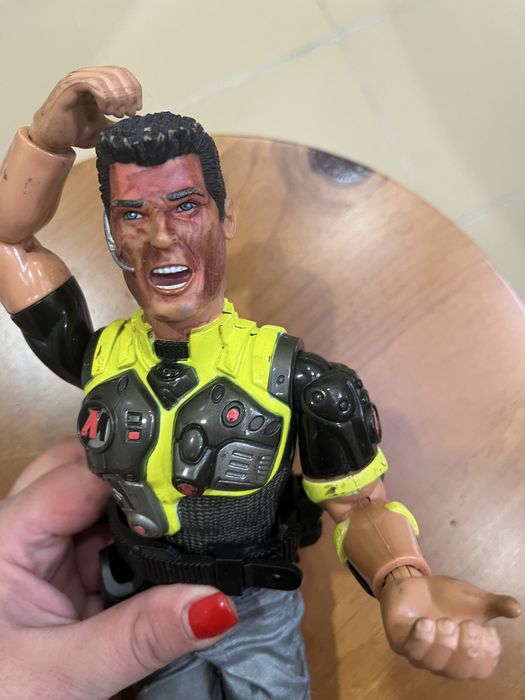 Dois bonecos action man usados cada 8€