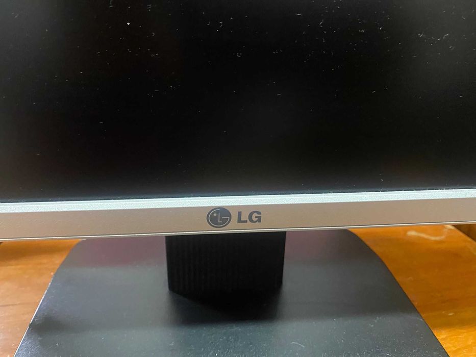 Monitor PC LG em bom estado