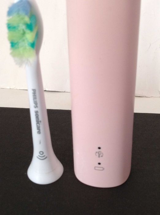 Электрическая зубная щетка Philips Sonicare HX680J Protective Clean
