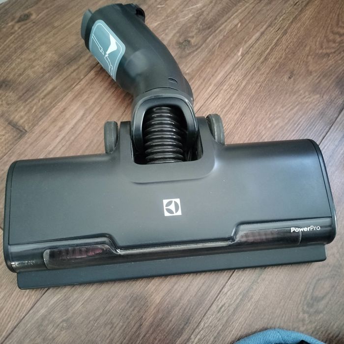 Odkurzacz ELECTROLUX Hygienic 700 WET EP71B14WET