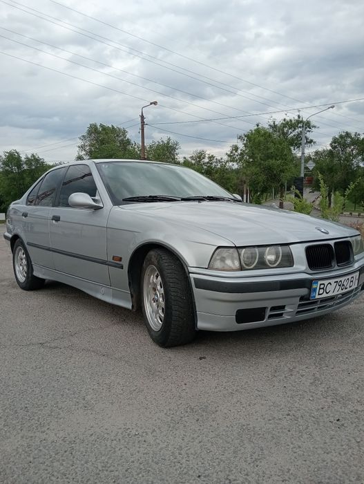 Продам bmw 3 series