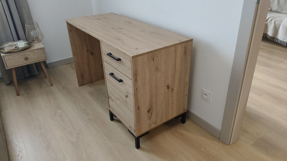 Biurko Mevia 23 DĄB ARTISAN