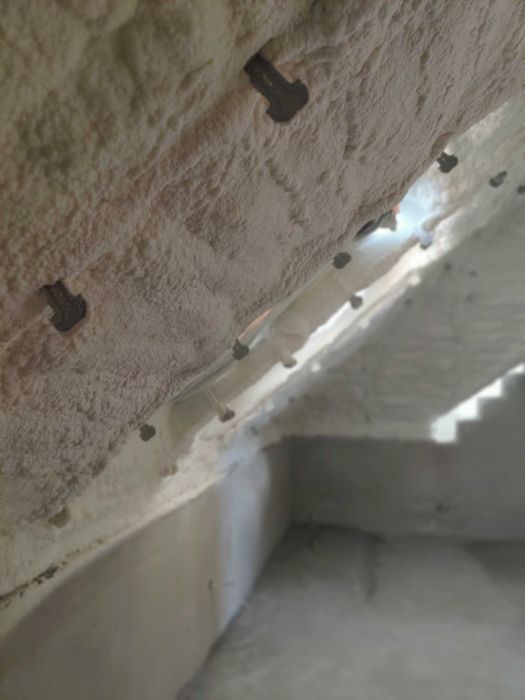 Wylewki maszynowe PIANA PUR agregatem mixokret betonowe Radomsko