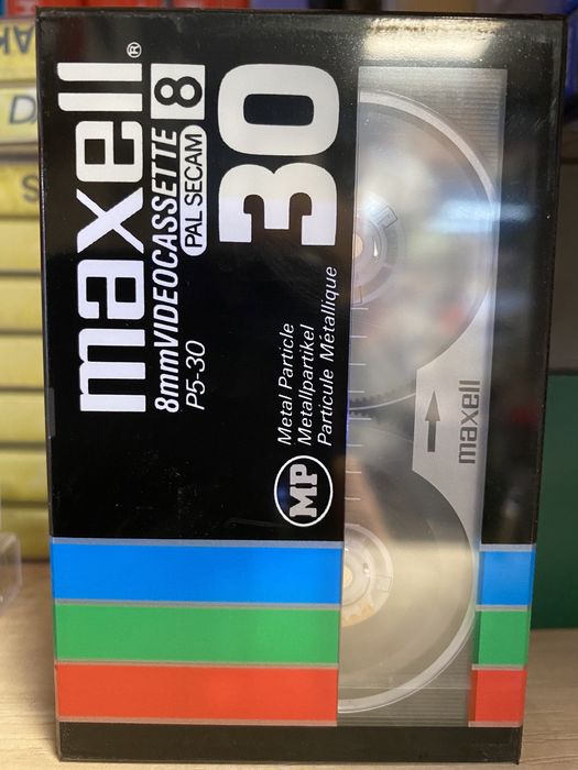 Кассета формата video 8 Maxell