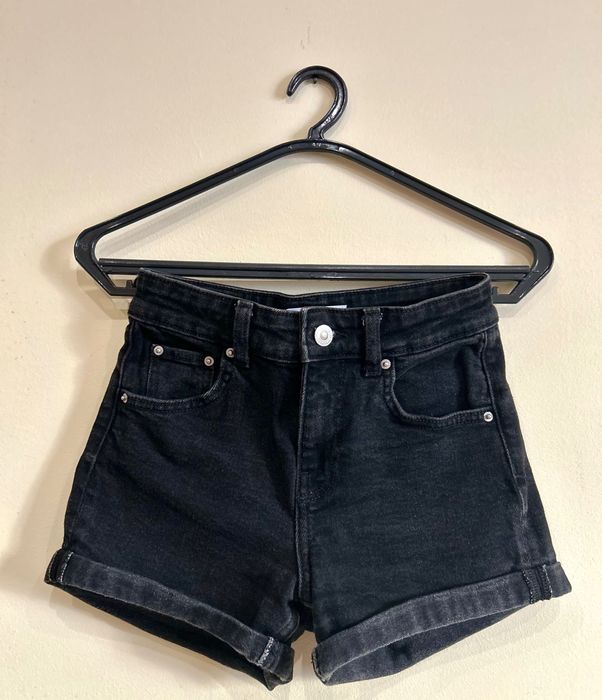 Calções Pretos Bershka