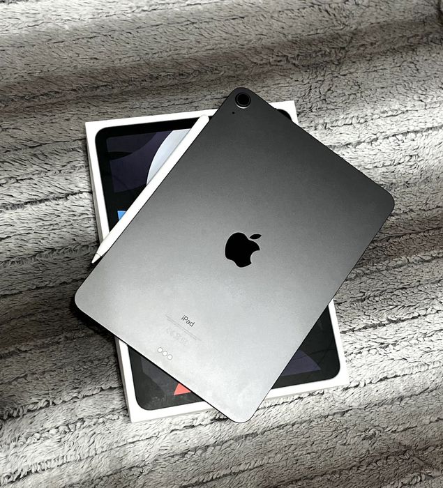Ipad Air 11" (4th generation) com Apple Pencil e Magic Keyboard