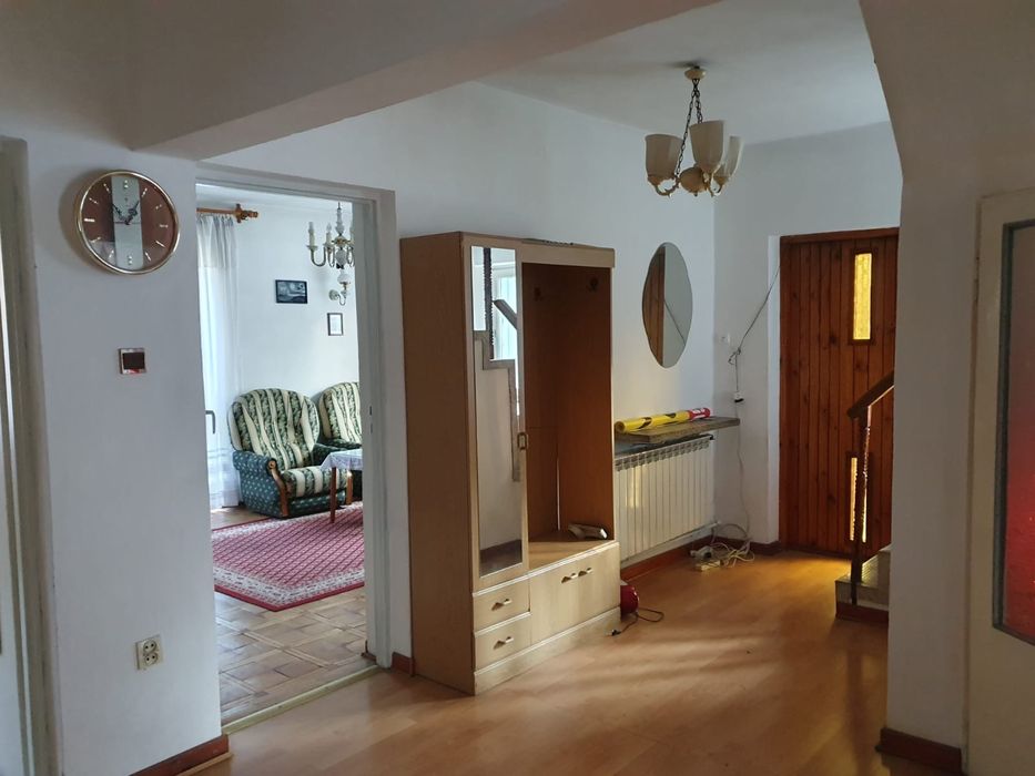 Bezpośrednio Dom w Józefowie koło otwocka w pięknej okolicy w centrum