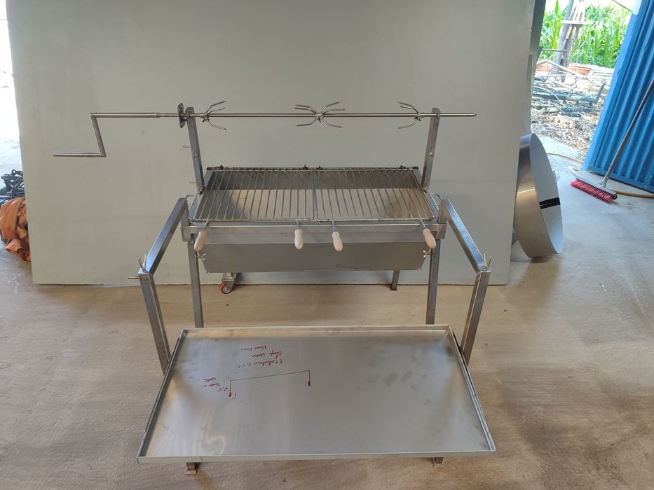 Churrasqueira inox para 2 pernis