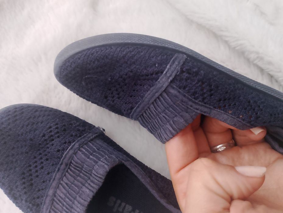 Buty siatkowe dla dziewczynki, koronka, kapcie r. 26 balerinki granat
