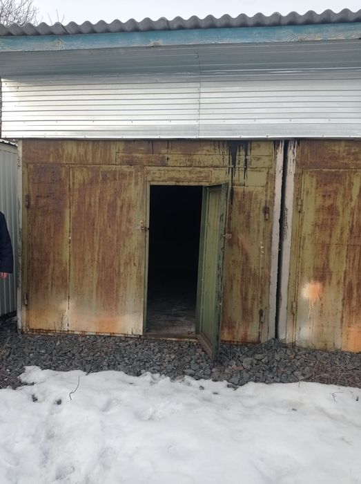 Сдам гараж в аренду г.Боярка ул.Деснянская,67,бетонный,20 кв.м.