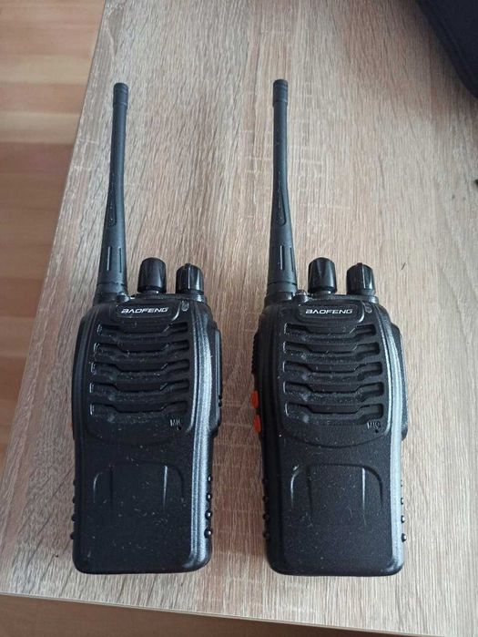 NOWE krótkofalówki 2 szt – duży zasięg + komunikacja bez telefonu (HIT)