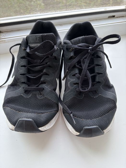 Продамо жіночі кросівки Nike