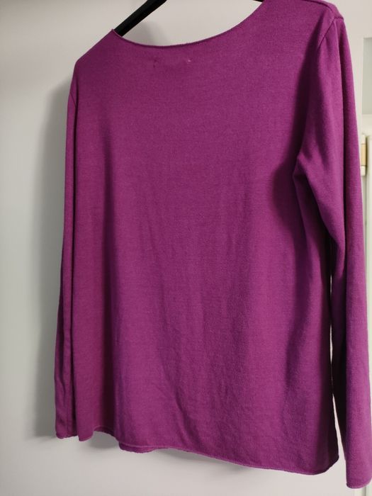 Włoski piękny sweterek