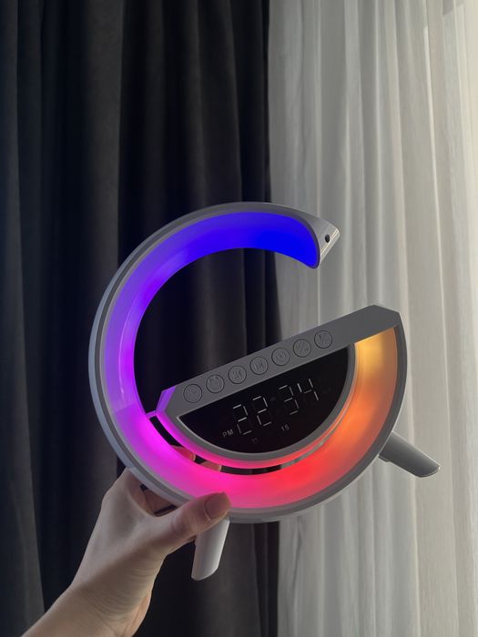 Безпровідна зарядка + колонка + нічник 6 в 1