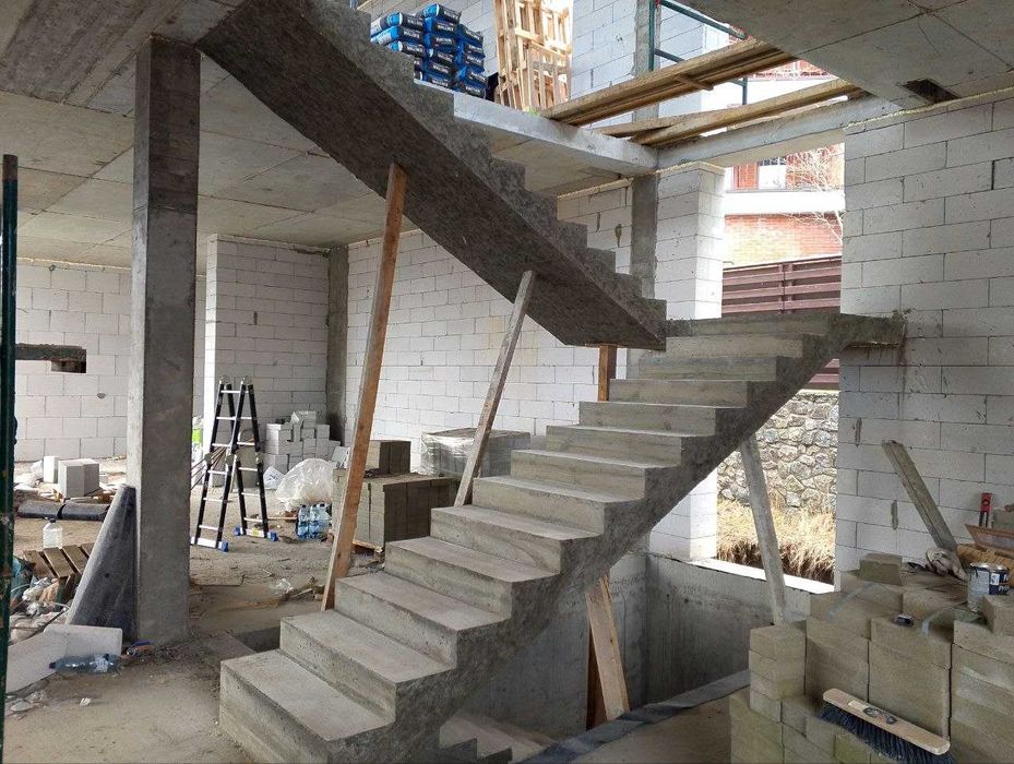 Бетонні сходи за доступною ціною! Заливка сходів з бетону.