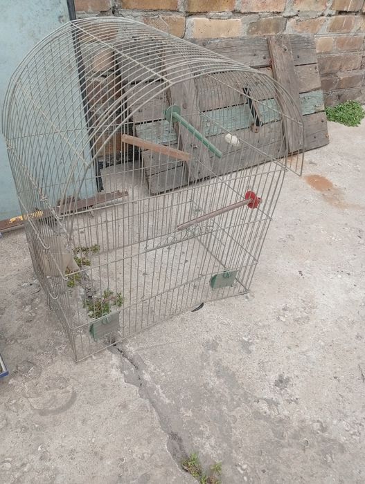 Продамо клітки 2 шт для птиці в ідеальному стані.