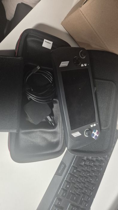 Asus Rog ally Z1 Extreme