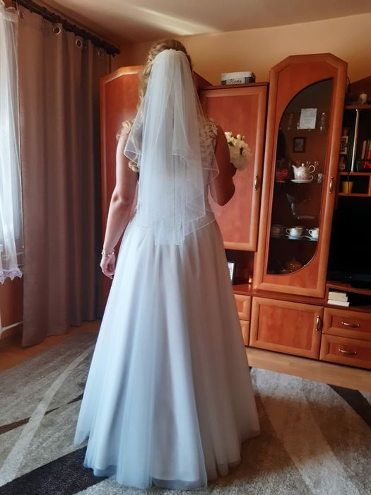Suknia ślubna śmietanka