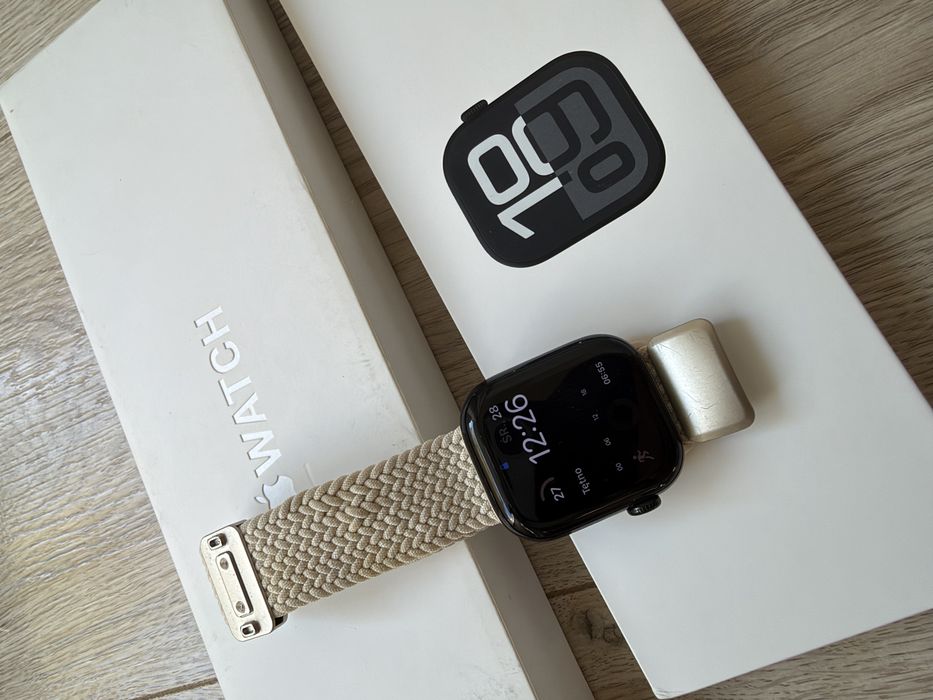 Apple watch series 10 42mmJet Black GPS