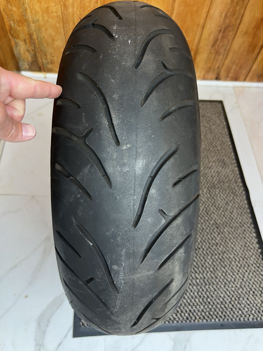 Jante com pneu - CB1000R