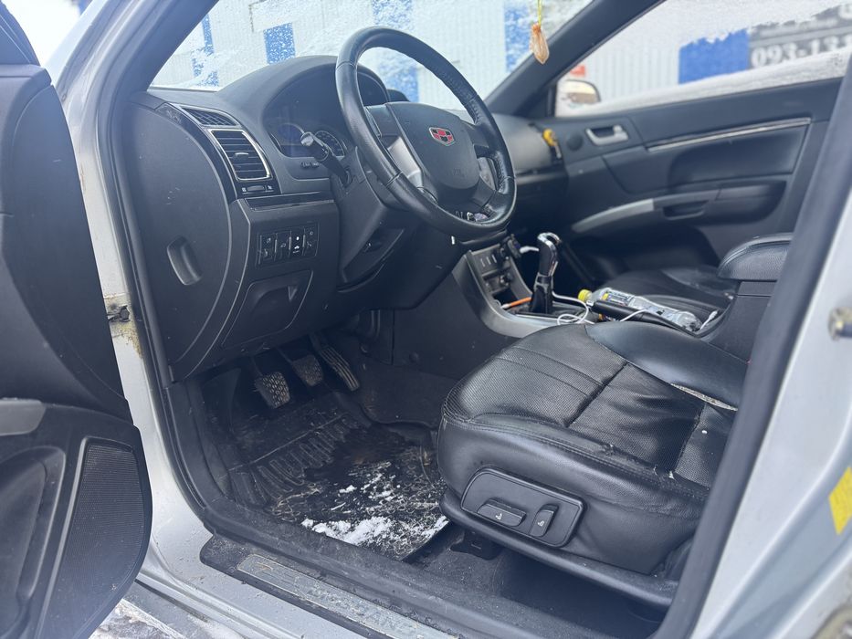 Geely emgrand 7.