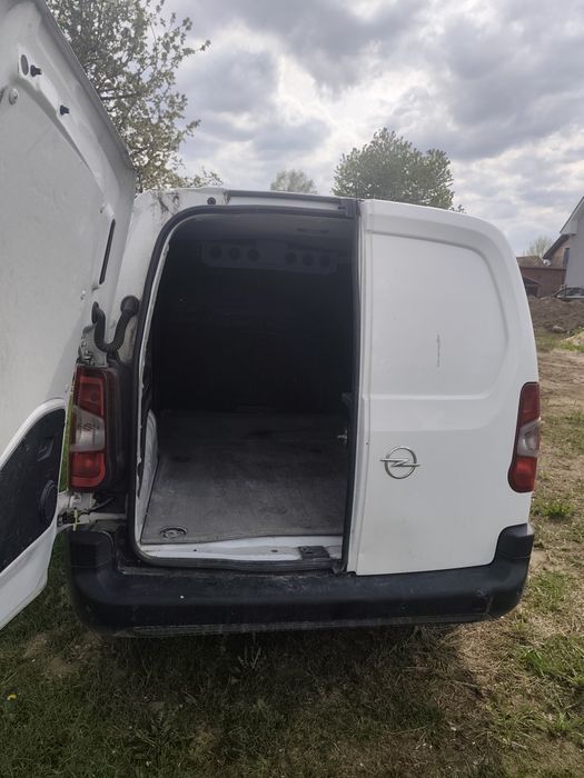 OPEL Combo E 2019r