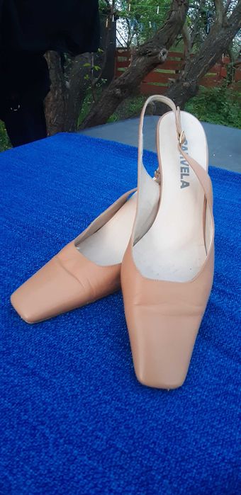 CARVELA buty czółenka bez pięty skóra beżowe r. 37