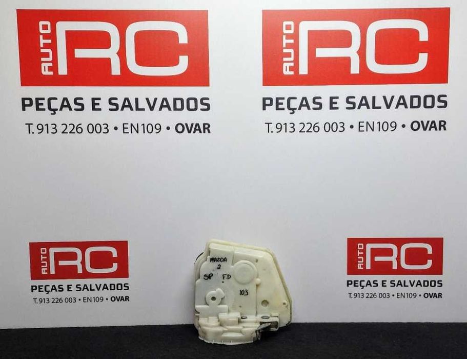 Fechadura / Fecho Porta Frente Direito G03-G09-R2 - MAZDA 2
