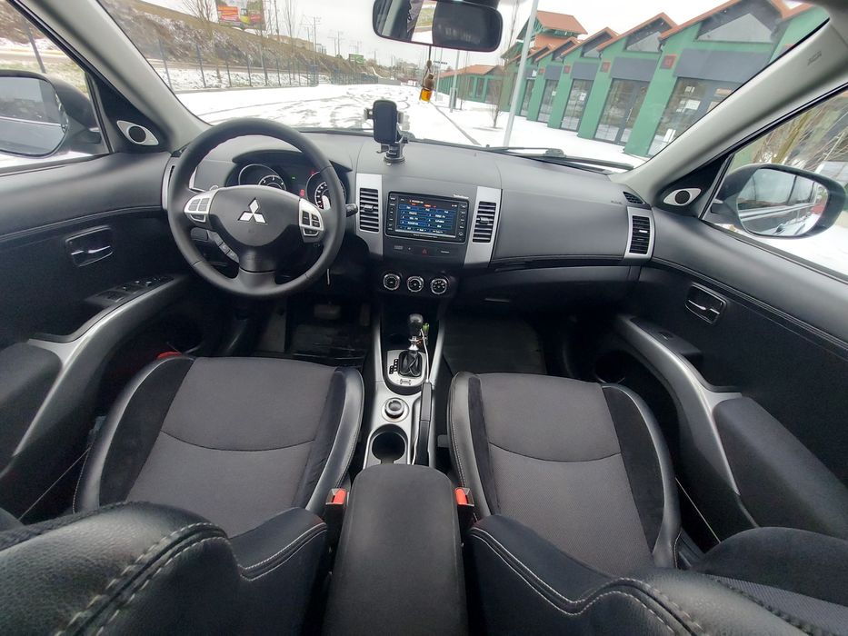 Мітсубіші Аутлендер Outlаnder 2.2D