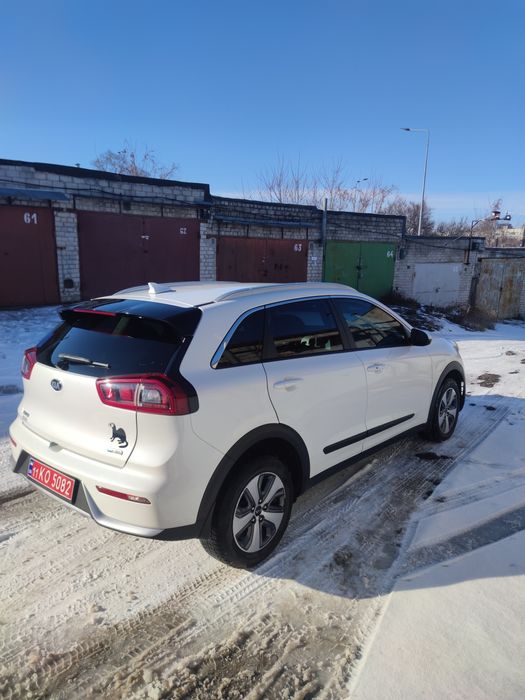 Продам Кia Niro 1.6 Гибрид 19г.в.