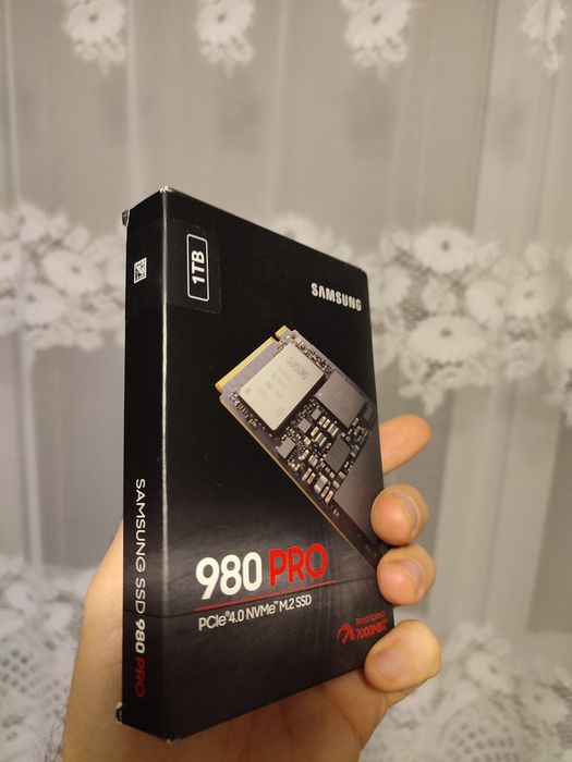 Smycz do telefonu + SSD Samsung 980 PRO 1TB M.2 NVMe PCIe Gen 4.0 x4