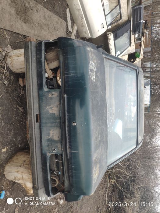 Крила перед / зад Mercedes 190 W201 Mitsubishi Space Wagon 1986