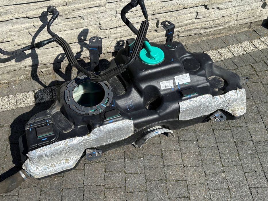 Peugeot 508 II Hybryda zbiornik paliwa Bak