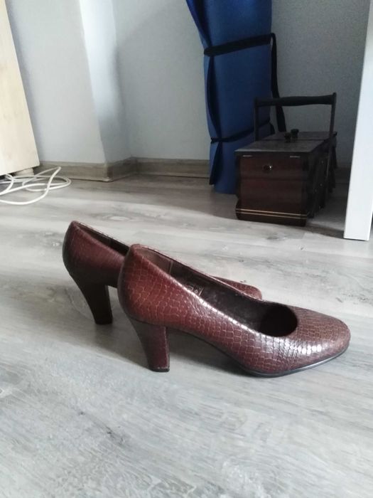 Buty damskie AEROSOLES 41. 5