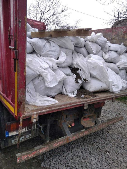 Дешевий вивіз сміття Київ. Заберемо ваші меблі, мішки, траву