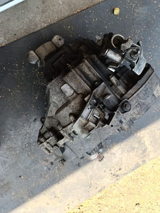 Skrzynia biegów VW t5 2.5 TDI JFS GWB  153tyś przebiegu