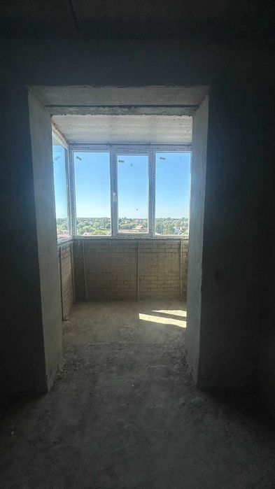 (3) Продам 2-кімнатну квартиру в Стрижавці 9006