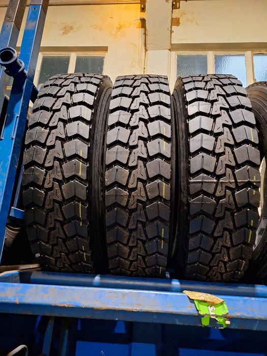 13R225 recauchutado camião